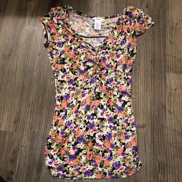 Floral top - Picture 1 of 3
